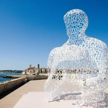Dans Roi Soleil Apartamento Antibes